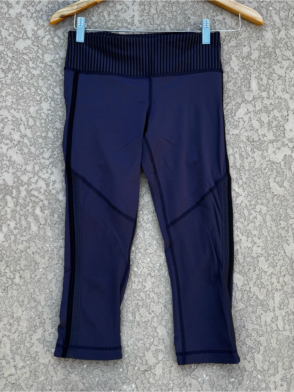 Lululemon Leggings Race with Grace Cropped Striped Waistband Reflective Strips 4